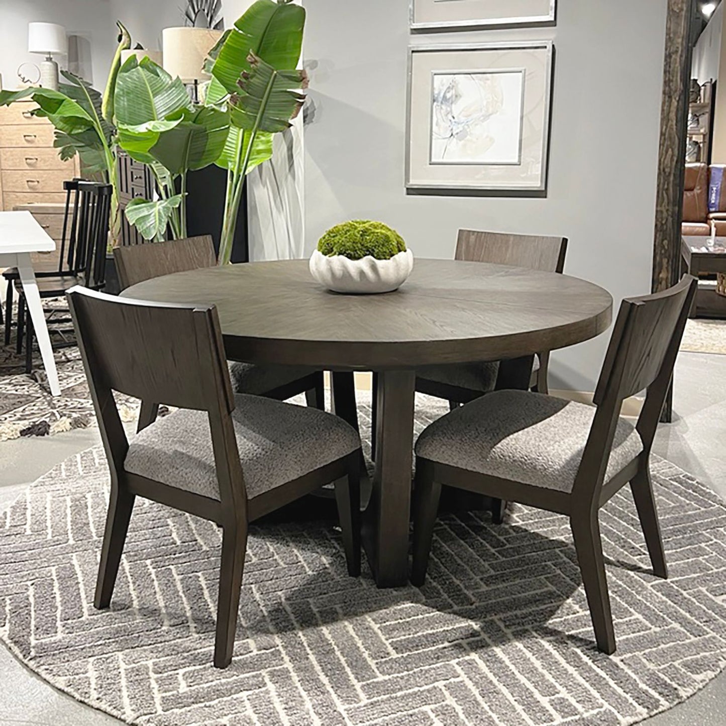 Cascade Falls - 5 Piece Pedestal Table Set - Brown