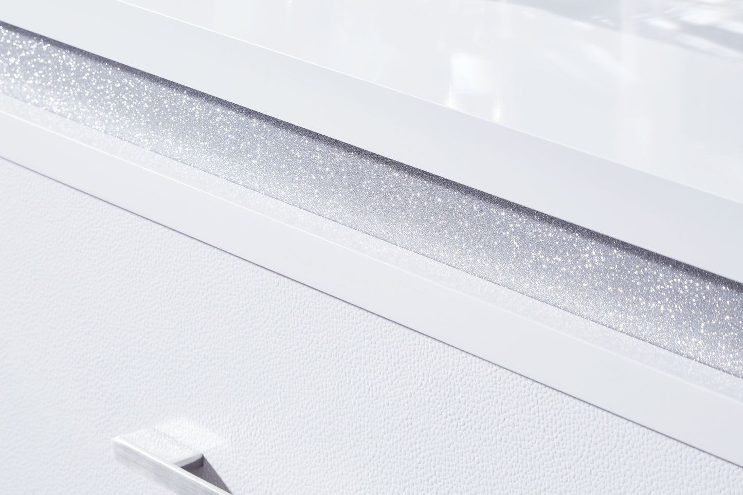 Jarlee - Four Drawer Chest - White