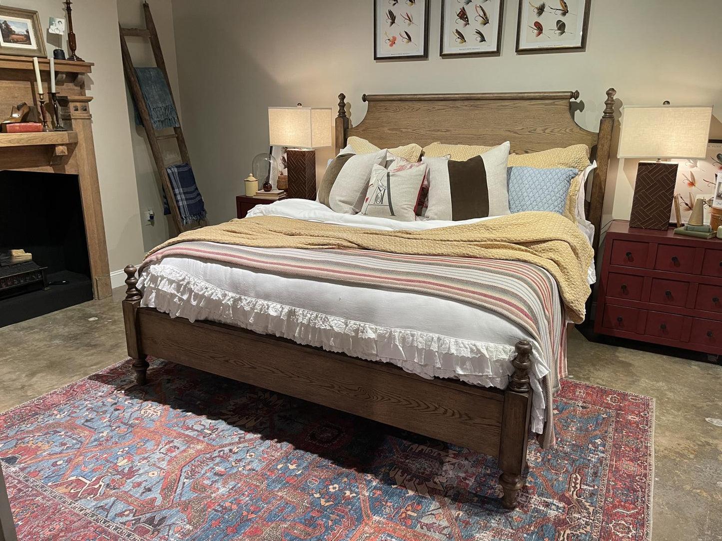 Vintage Market - Complete High Low Poster Bed