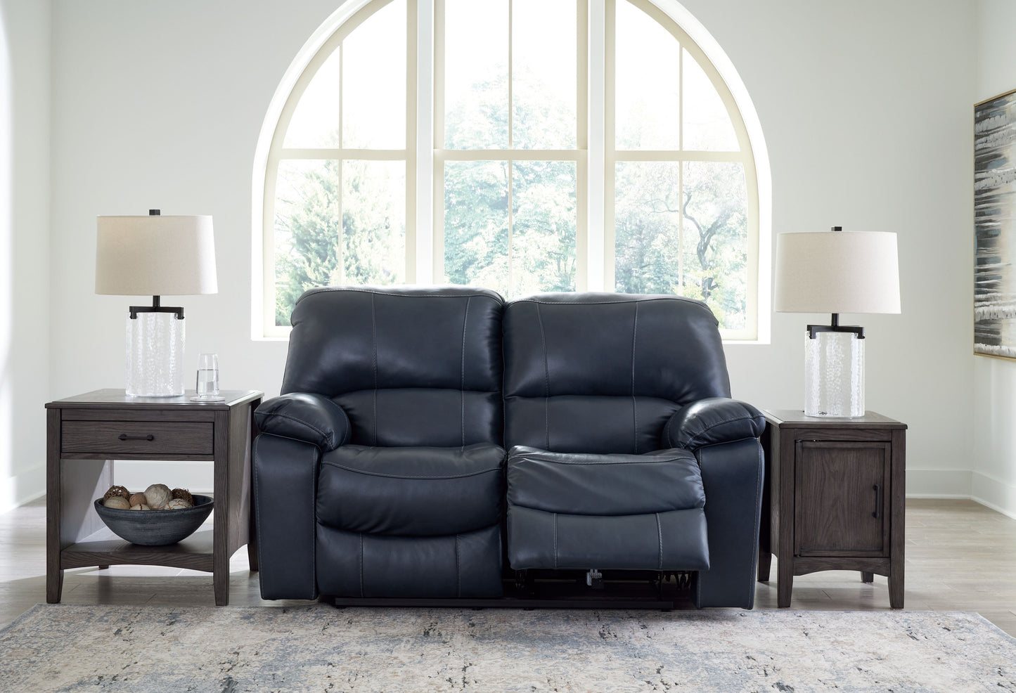 Leesworth - Reclining Loveseat