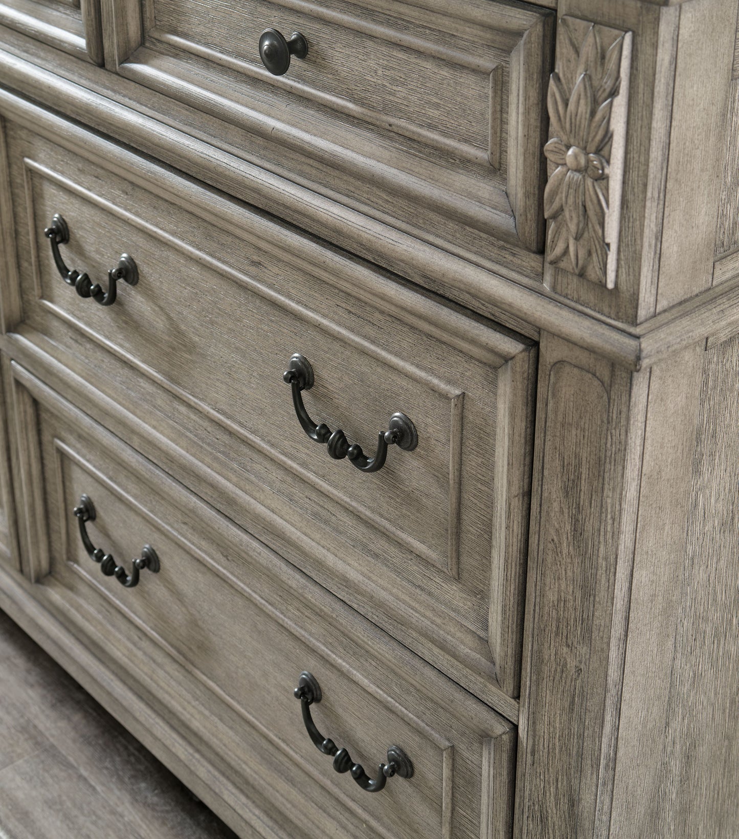 Lodenbay - Dresser, Mirror - Antique Gray