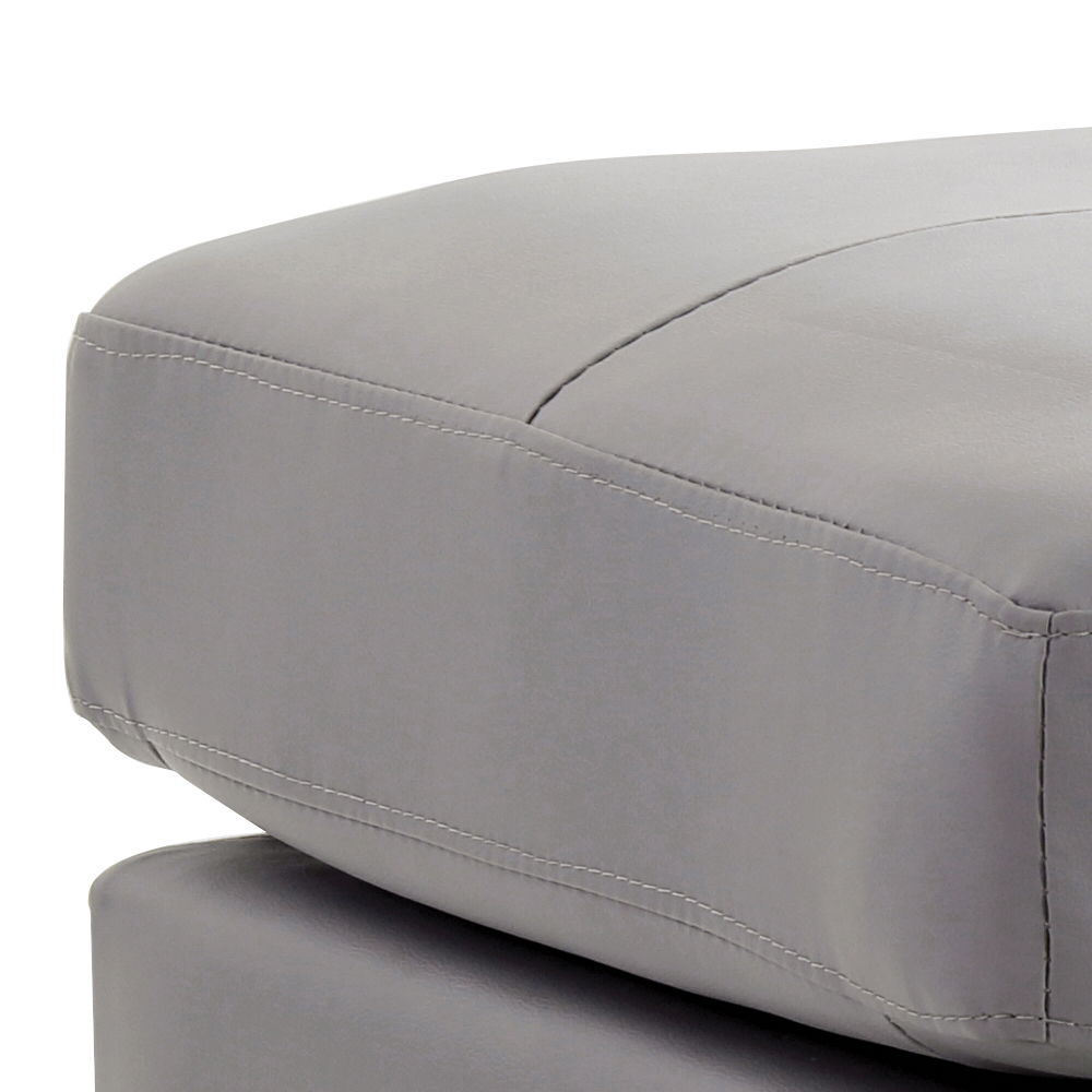 Glory Furniture - Newbury - Upholstered Ottoman