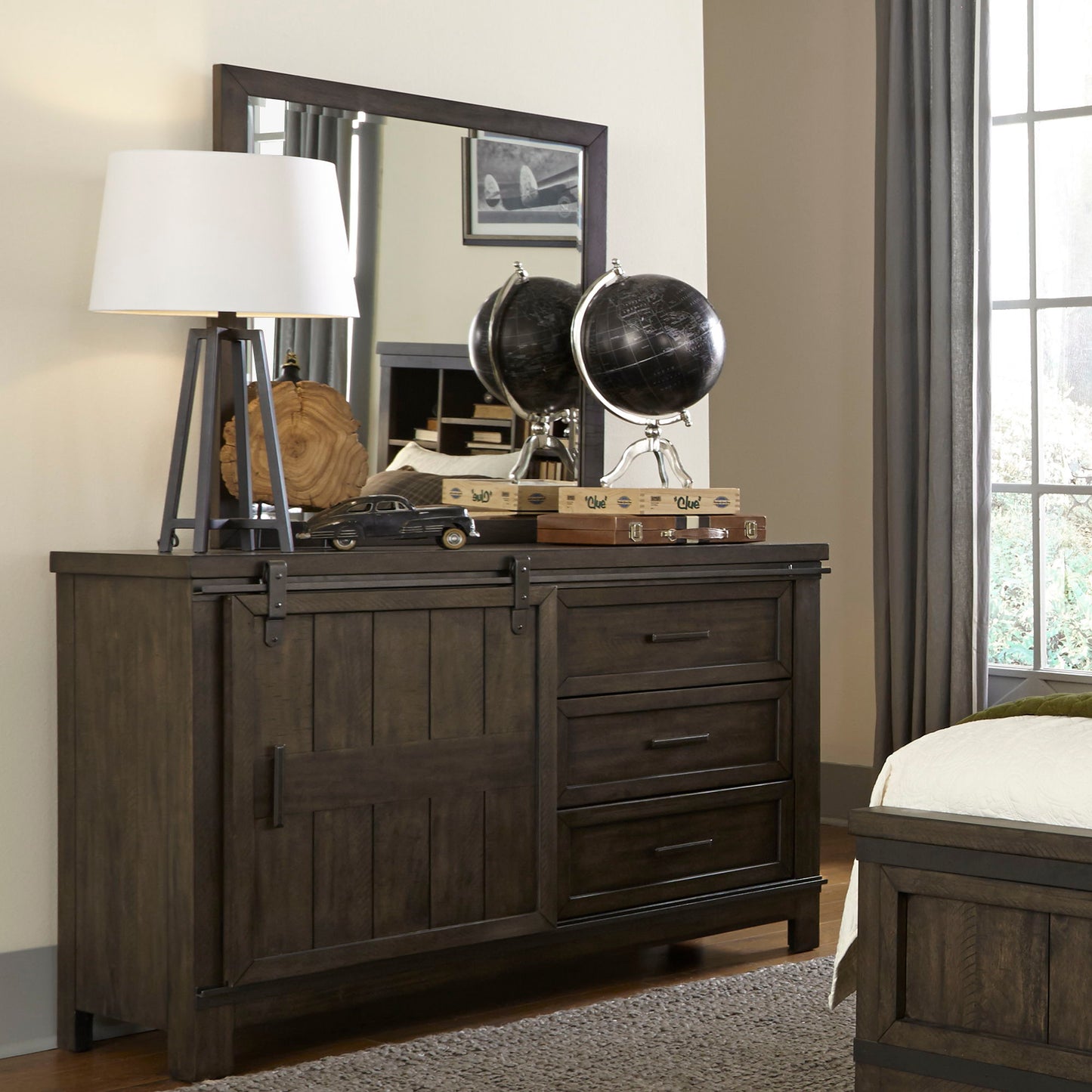 Thornwood Hills - 3 Drawers Dresser & Mirror - Dark Brown