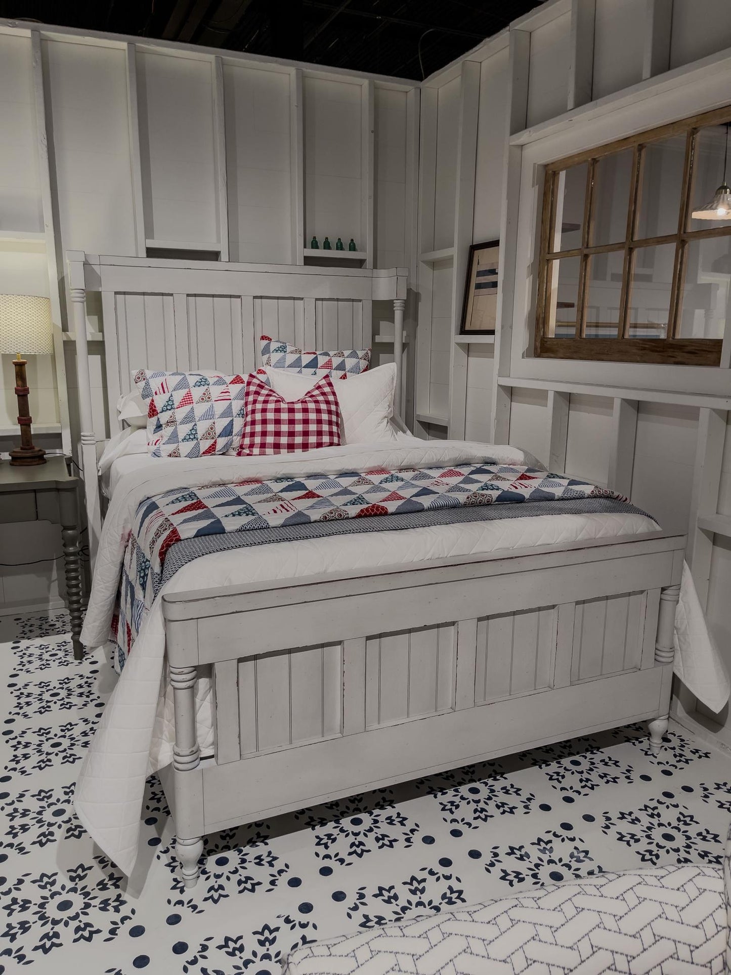 Vintage Market - Complete Shelter Bed