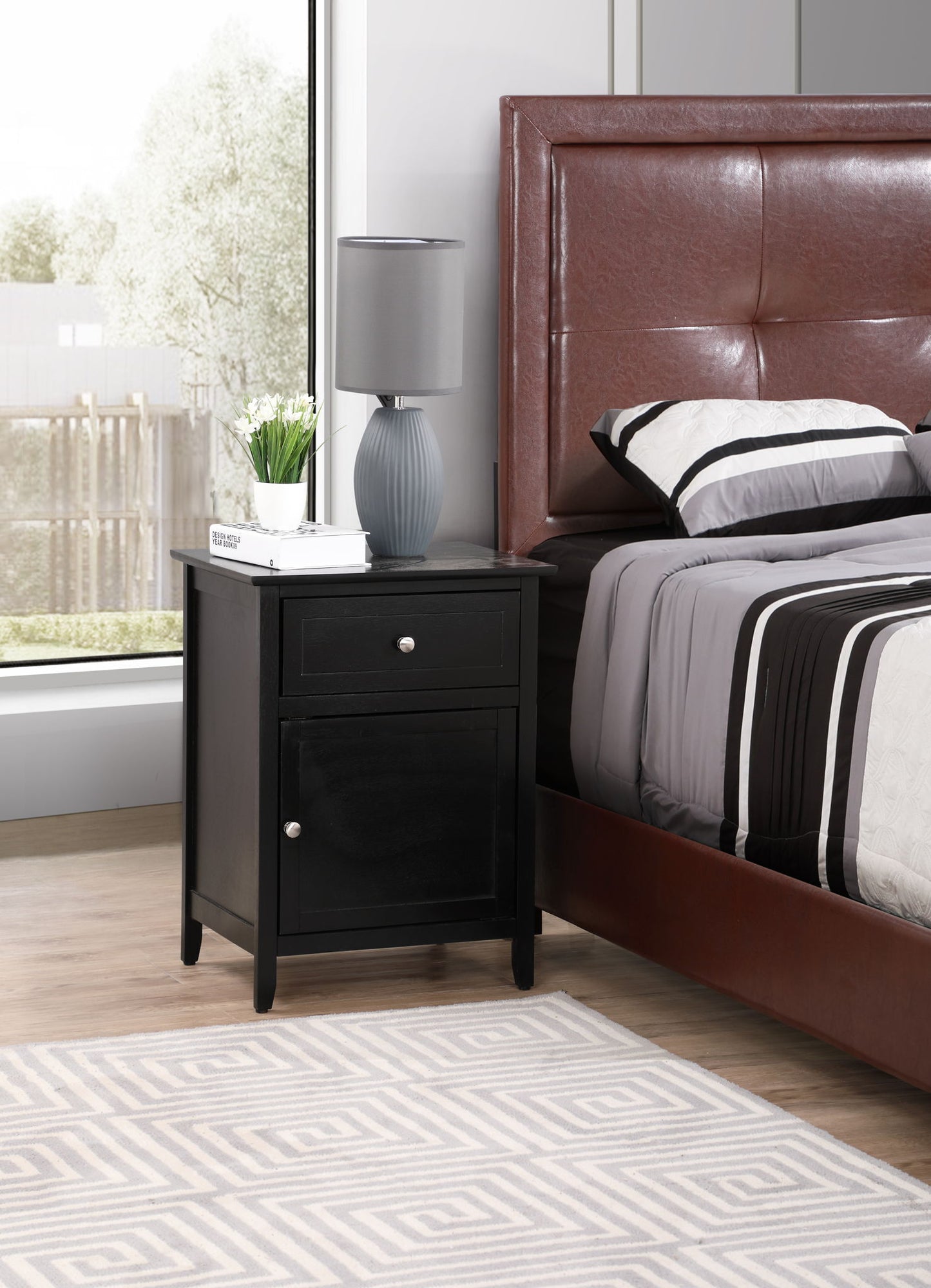 Glory Furniture - Izzy - Drawer And Door Nightstand