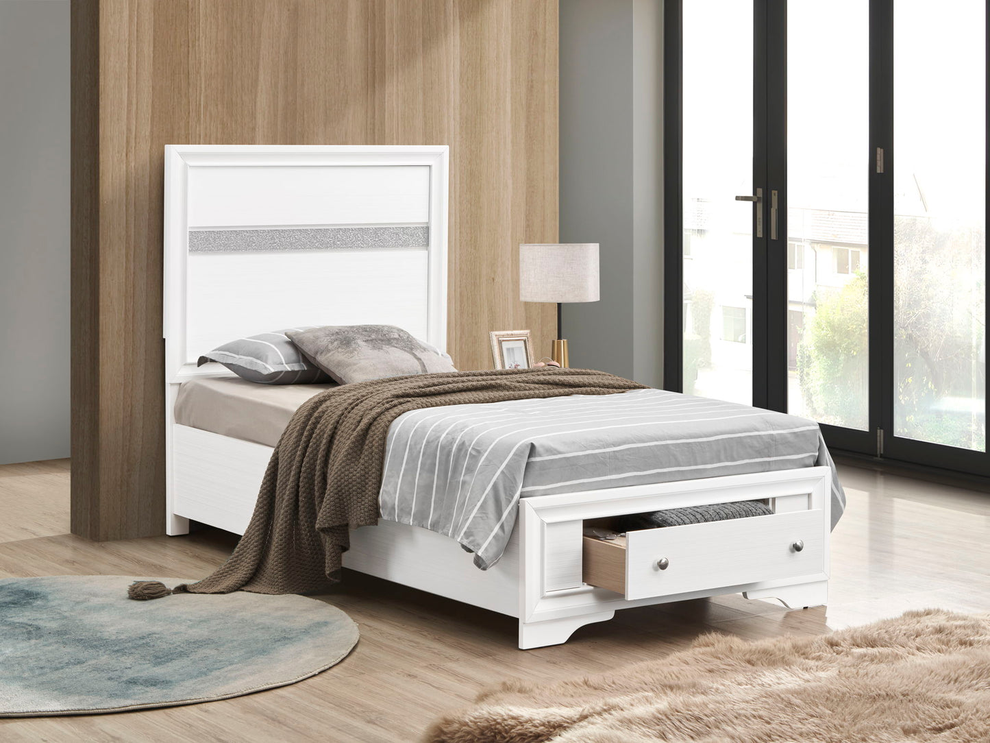 Glory Furniture - Madrid - Bed