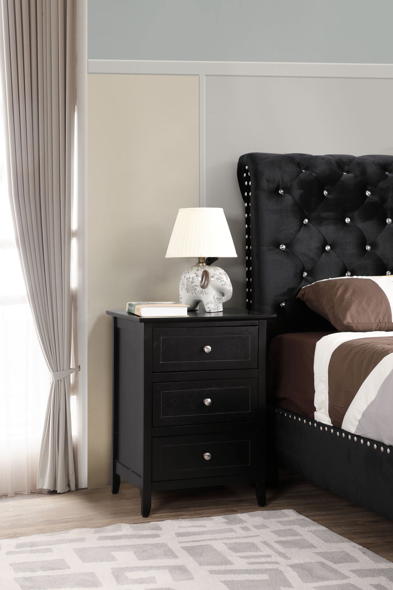 Glory Furniture - Daniel - 3 Drawer Nightstand