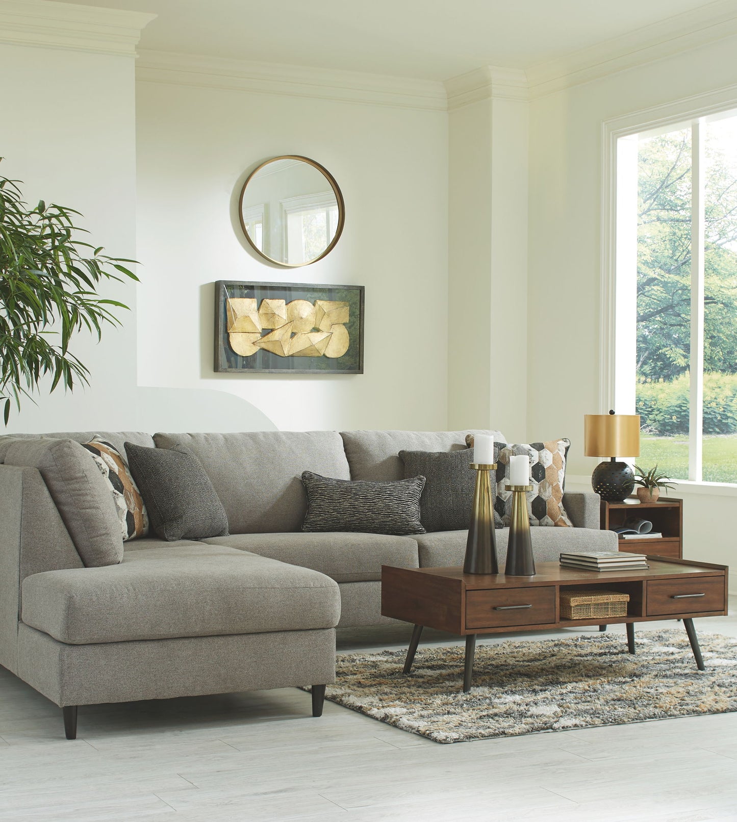 Santasia - Sectional