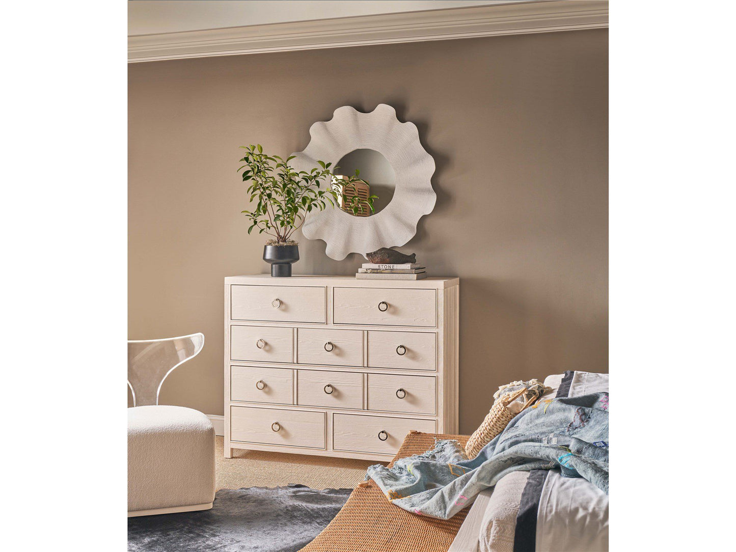 Weekender Coastal Living Home / Pacific Grove - Dresser - White
