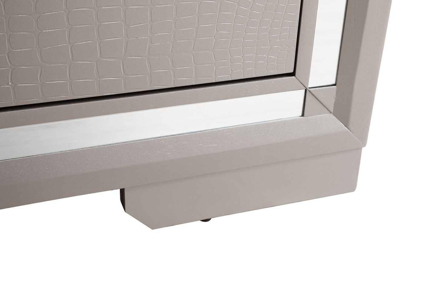 Alana - Dresser - Silver Champagne