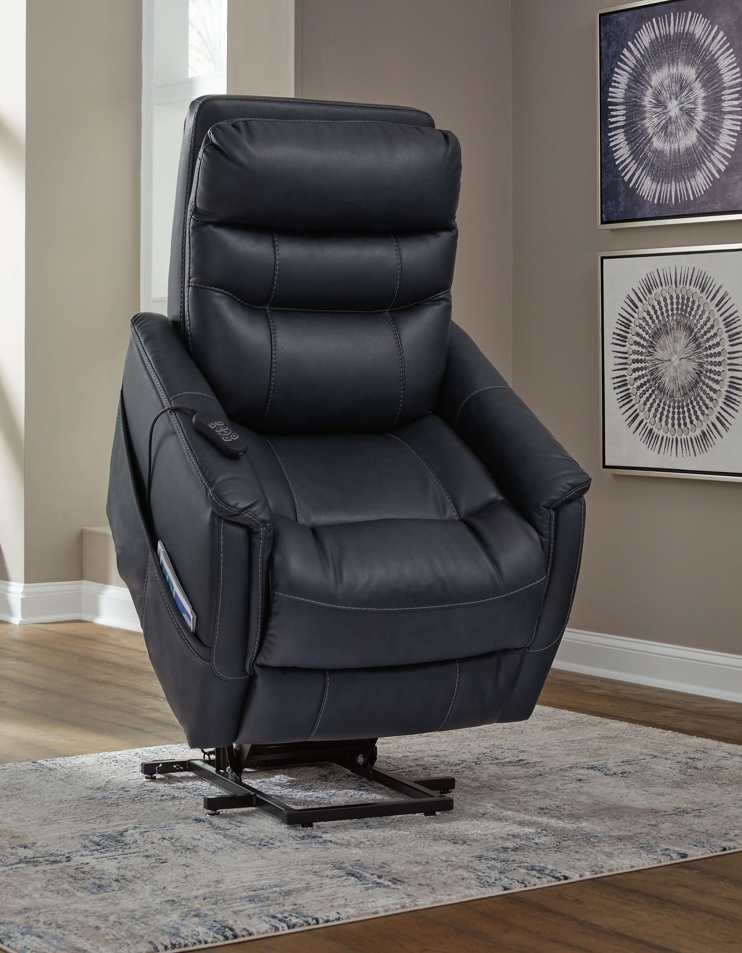 Strawbill - Power Lift Recliner