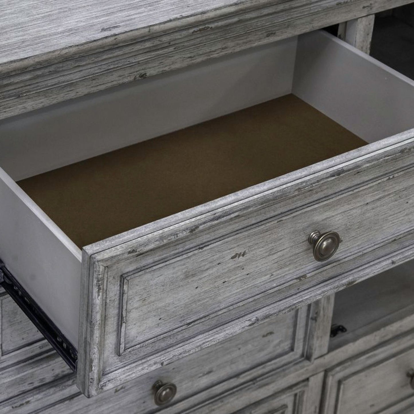 Big Valley - 2 Door 6 Drawer Dresser