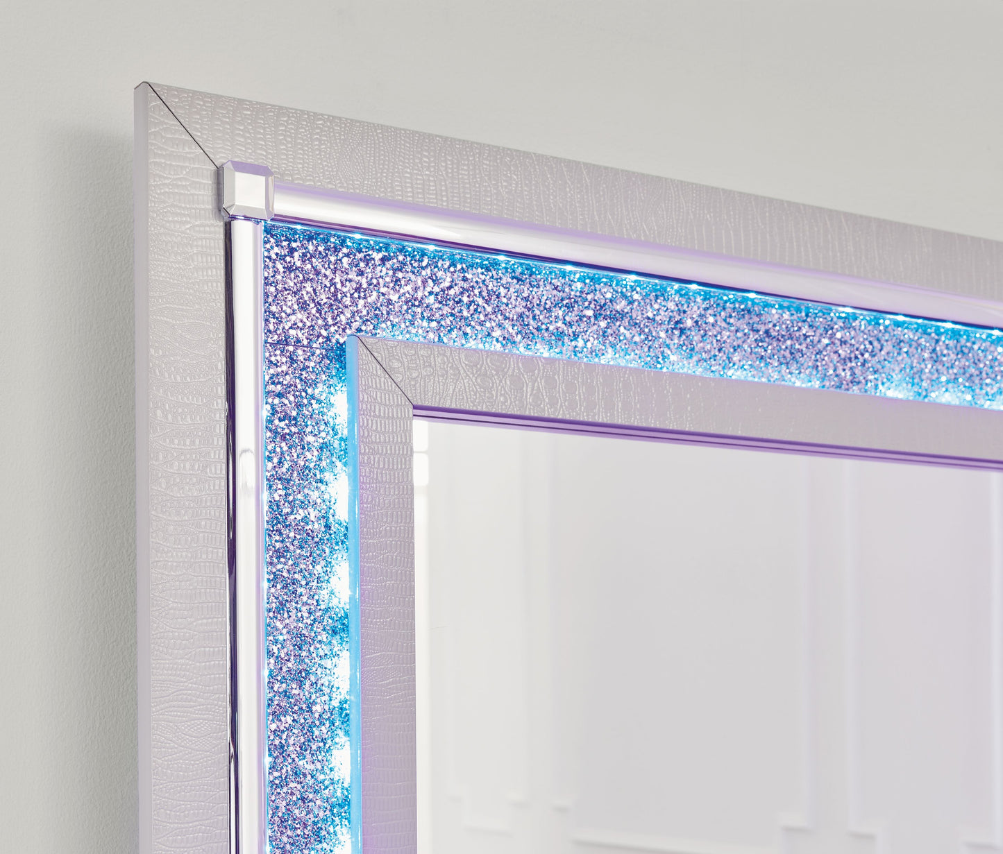 Zyniden - Dresser And Mirror - Silver