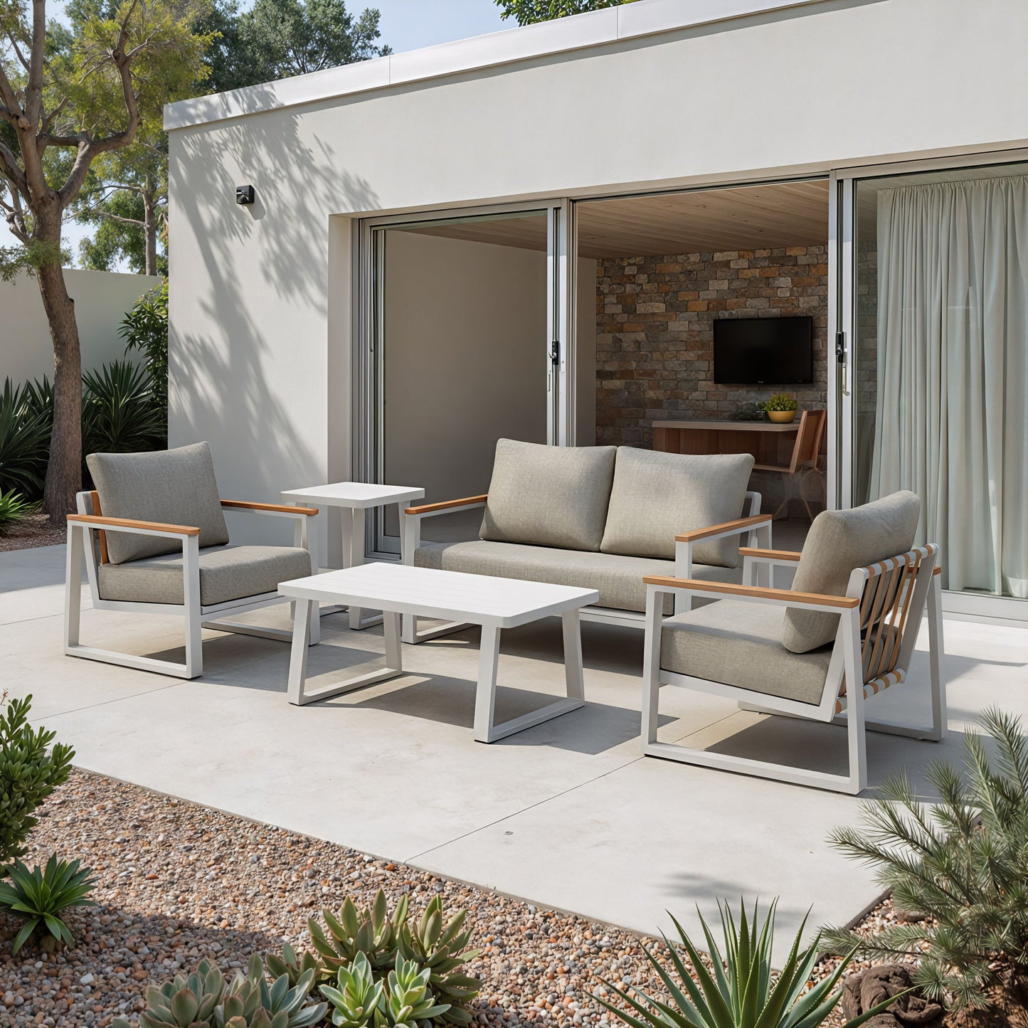 Welt - Outdoor Armchair - Taupe & White