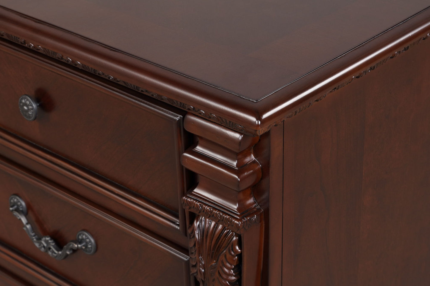Lyndon - 6 Drawer Chest - Cherry
