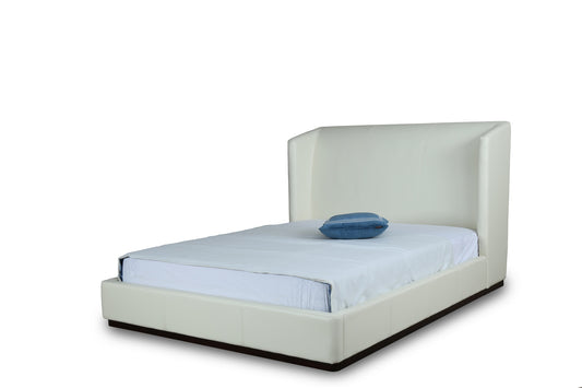 Lenyx Cream Queen Bed